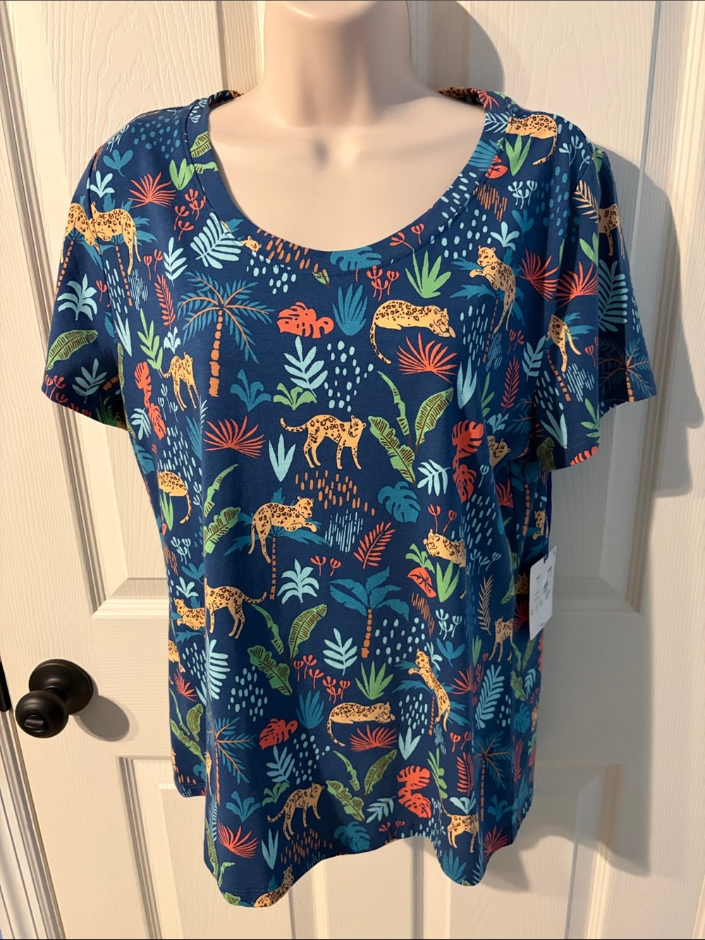 NWT Sleep Sense Tropical Leopard Scoop Neck Short Sleeve PJ Lounge Top Size S